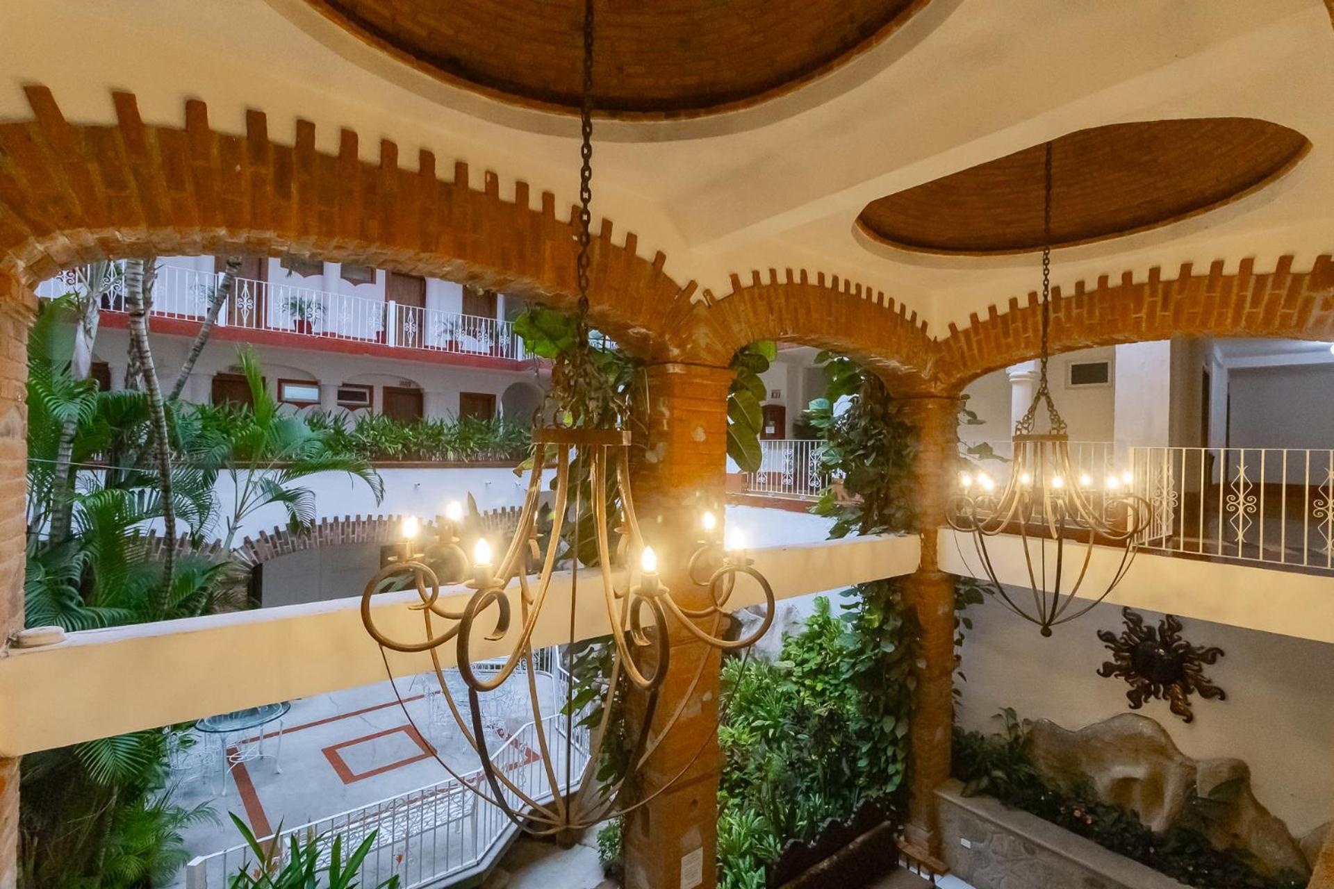 Hotel Encino Malecon Centro Puerto Vallarta Ngoại thất bức ảnh